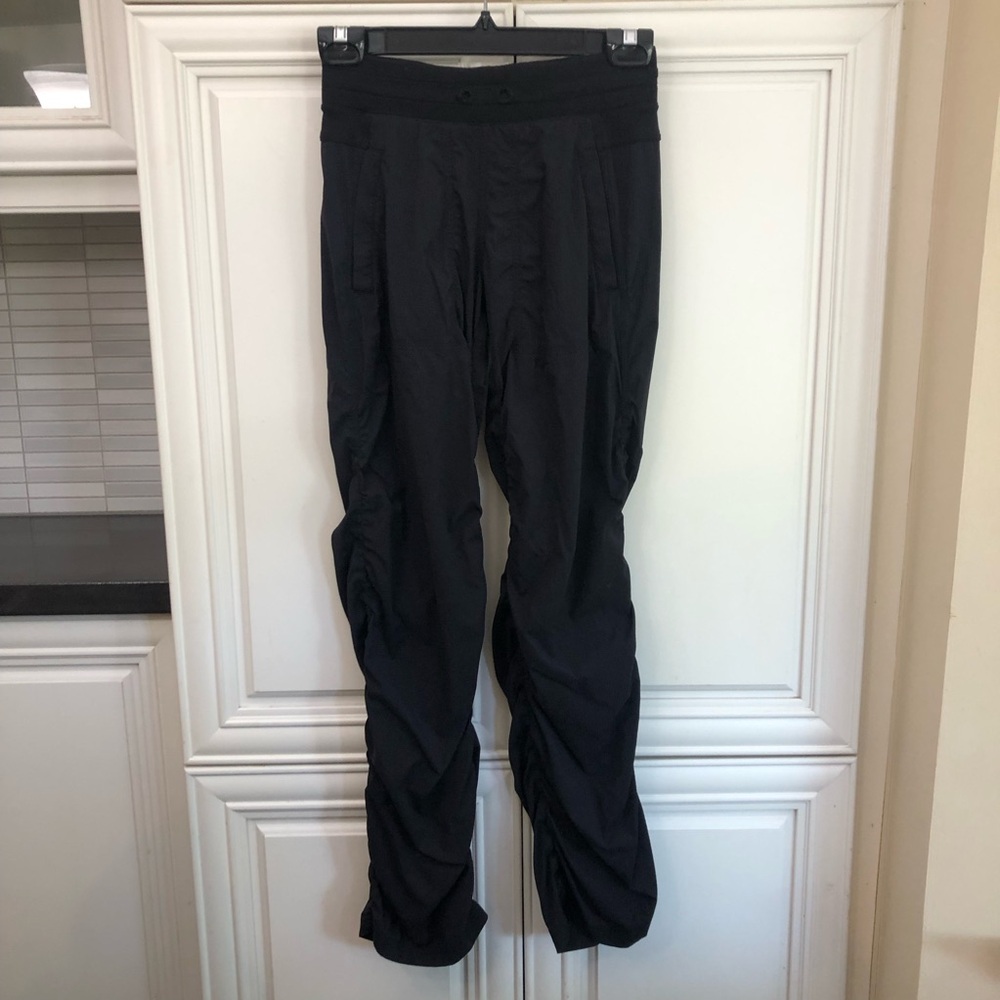 Ivivva by Lululemon girl’s Dance Studio pants